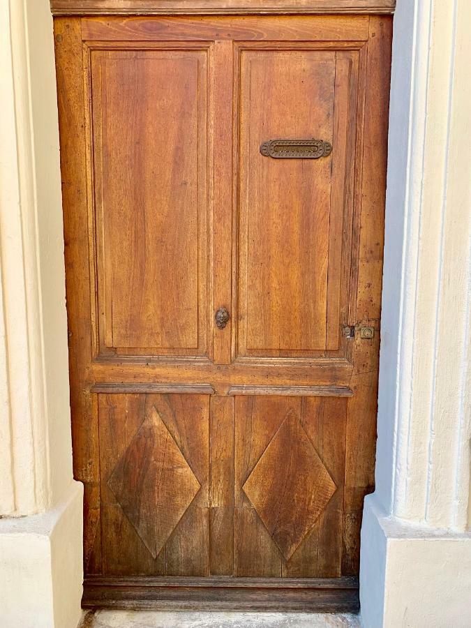 הוילה Authentique Bijou Coeur D'Orange A 2 Pas Du Theatre Antique! מראה חיצוני תמונה